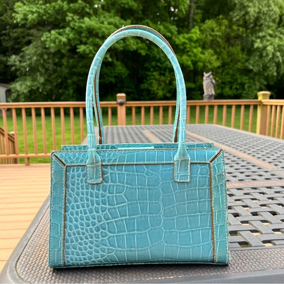 Liz Claiborne double handle faux leather snakeskin embosed turquoise purse - Picture 2 of 10